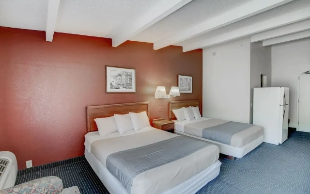 Red Carpet Inn