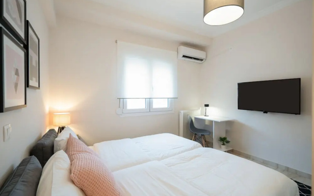 Modern Apartment with Acropolis view