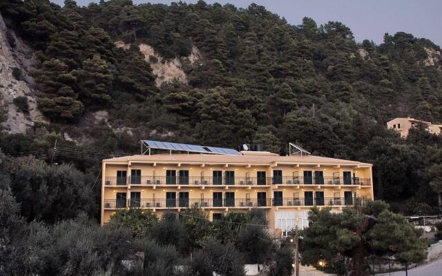 Glyfada Beach Hotel вид на фасад