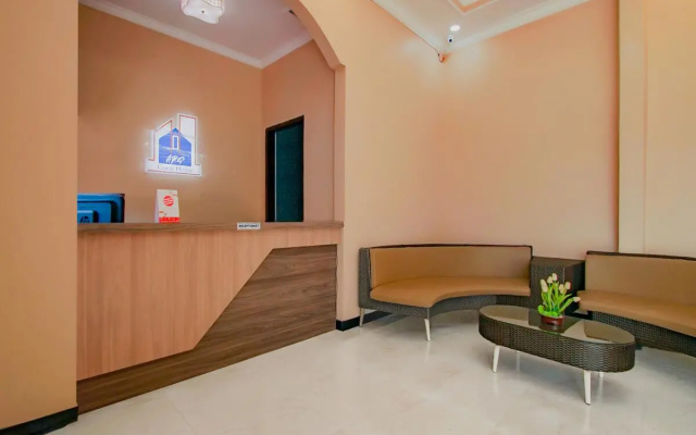 OYO 3909 Arg Guest House Syariah