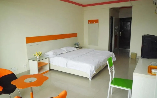 Nanning Ba Ba Hotel (Chaoyang Square Subway Station)