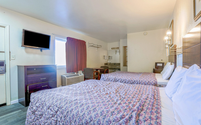 Whispering Pines by Hotel O Whitestone VA