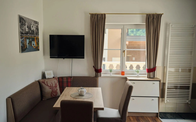 Pleasant Apartment in Goldegg-Weng with Sauna
