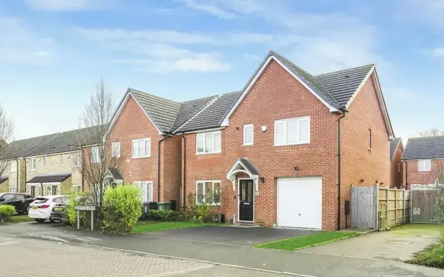 Spacious 5-bed Contractor House - Parking Wi-fi