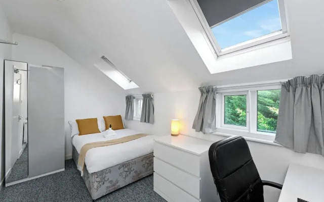 Montpellier Road 127