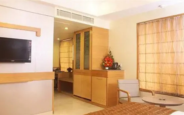 Cambay Sapphire Crn