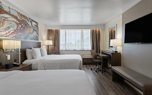 Crowne Plaza Executive Center Baton Rouge by IHG