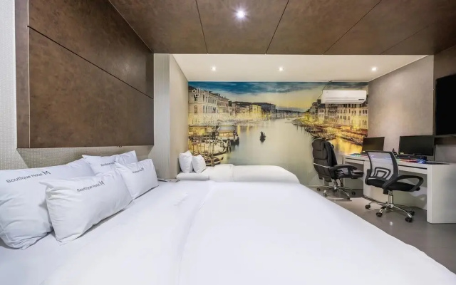 Jinju M Hotel