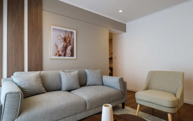 w Exceptional 2BR With Balcony in San Isidro