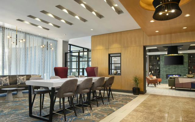 DoubleTree by Hilton Hartford Downtown