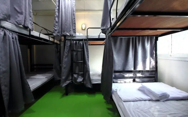 OYO 514 Ali Hostel