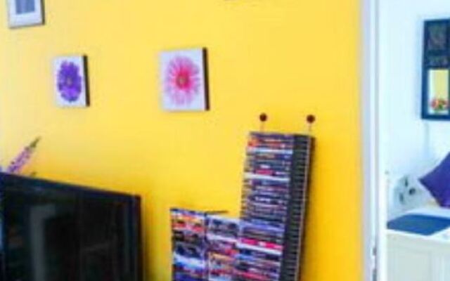 Отель Beach Gallery House вид на фасад