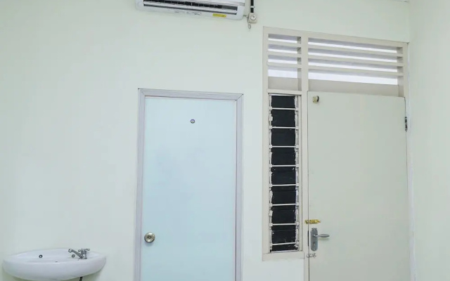 Djuragan Kamar The Basic