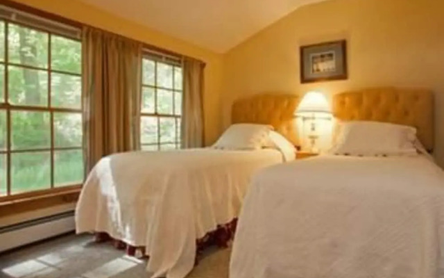Arlington's West Mountain Inn