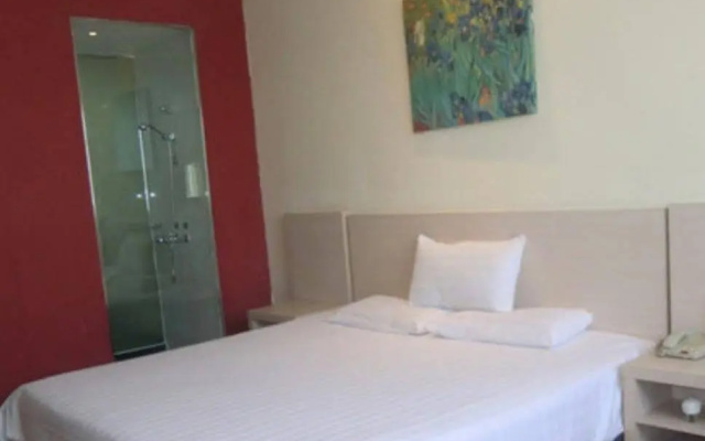 Yilai Hotel (Xian Xiaoyanta Peoples Hospital Branch)