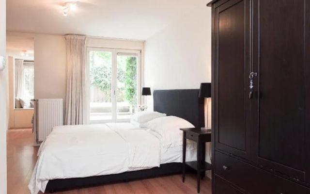 Kien Bed & Breakfast Studios