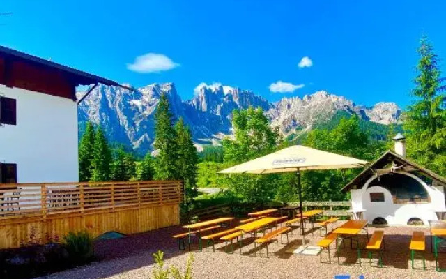 LAKE & RIVER Hotel