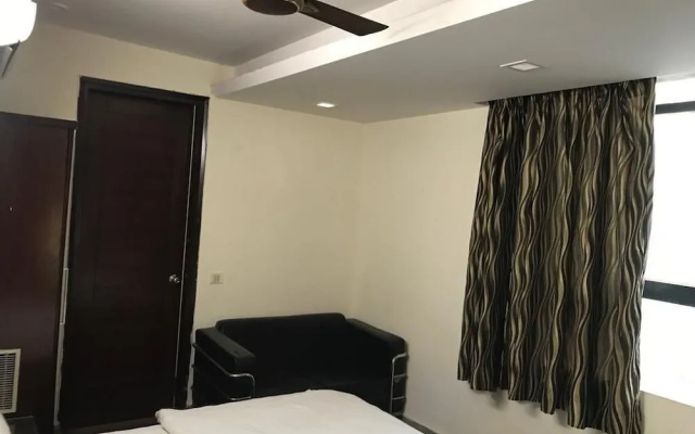 ADB Rooms Metro Plaza