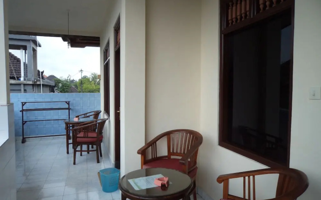 Brata Home Stay