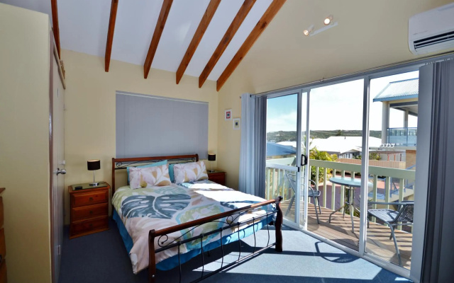 Tropical Hideaway - Kalbarri WA