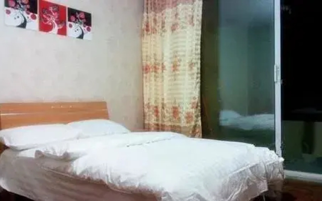 Nanjing Tiantian Apartment