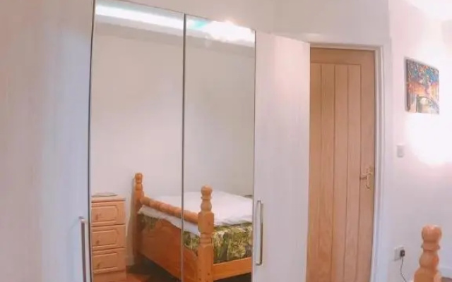 Comfortable double bedroom lovely bungalow