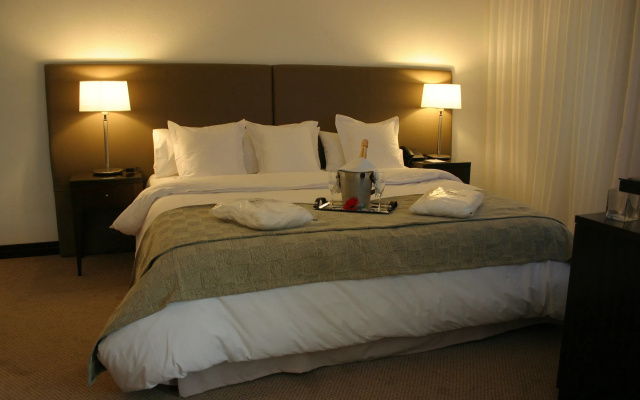 Ros Tower Hotel
