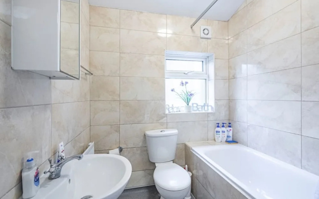 Comfortable 4-bed House