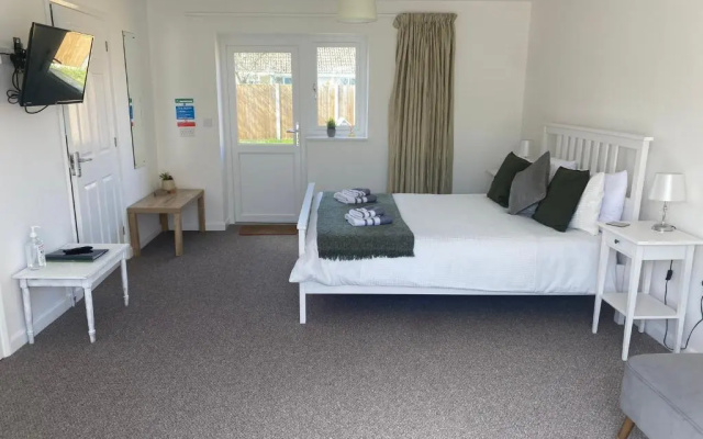 Number 7 - Lytton Tree Lodge, Reydon, Southwold