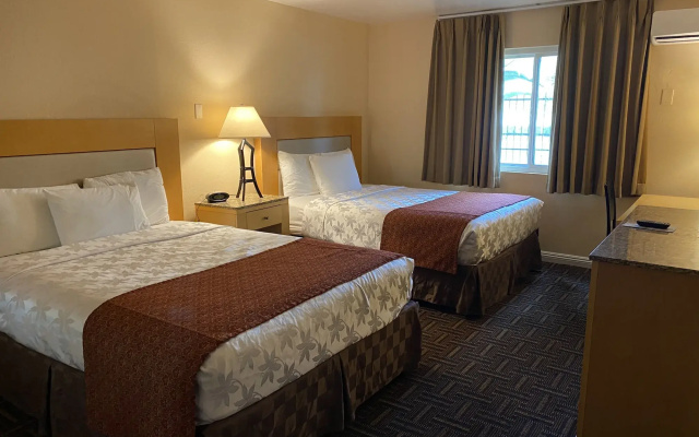 Lemon Tree Hotel & Suites Anaheim