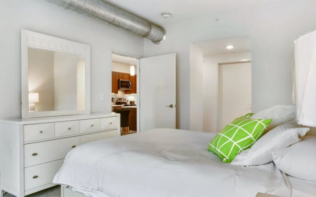 Bluebird Suites near Cleveland Clinic
