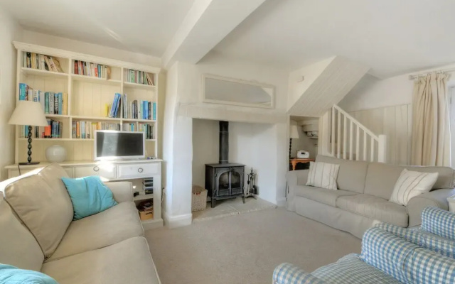 Charm Cottage