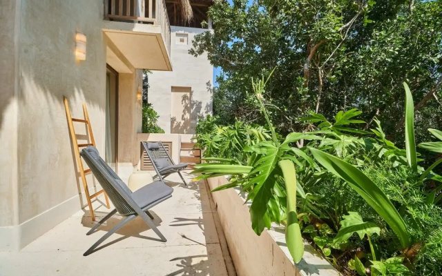 Santomar Tulum A102 By Lockey