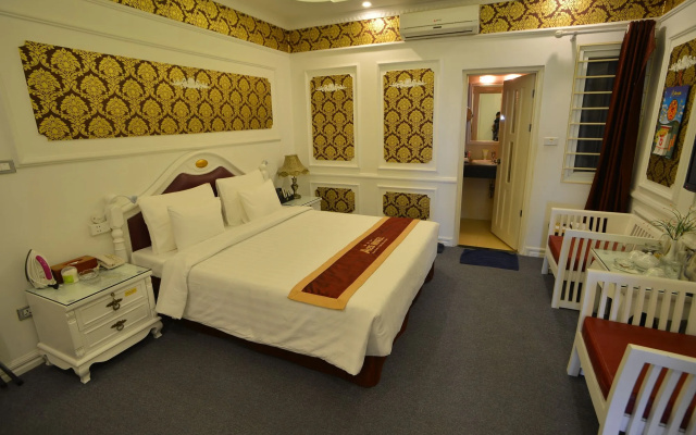 A25 Hotel - Dich Vong Hau