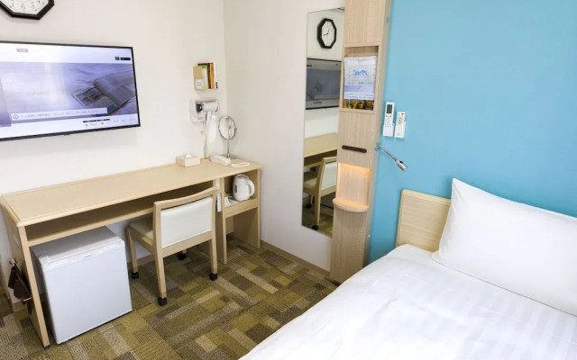 Toyoko Inn Tozai-sen Kiba-eki