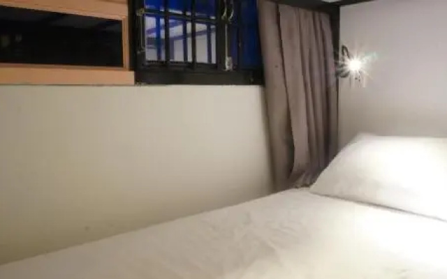 40K Dorm