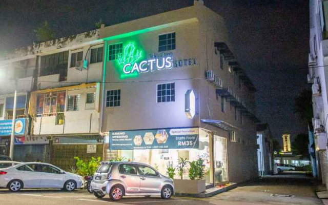 The Cave by Cactus Hotel Skudai