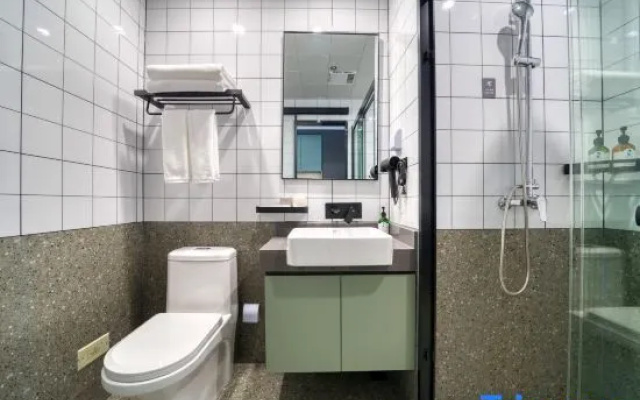 Yuhai Elegant Residence Fantawild Hangzhou Bay