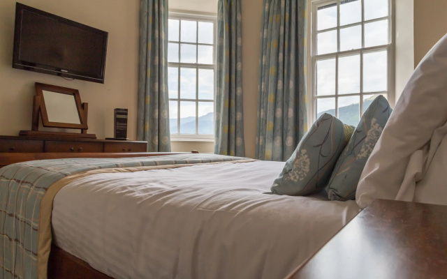 Arrochar Hotel