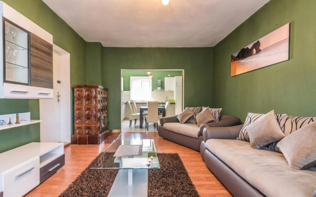 Amazing Home in Zadar With 7 Bedrooms, Wifi and Outdoor Swimming Pool