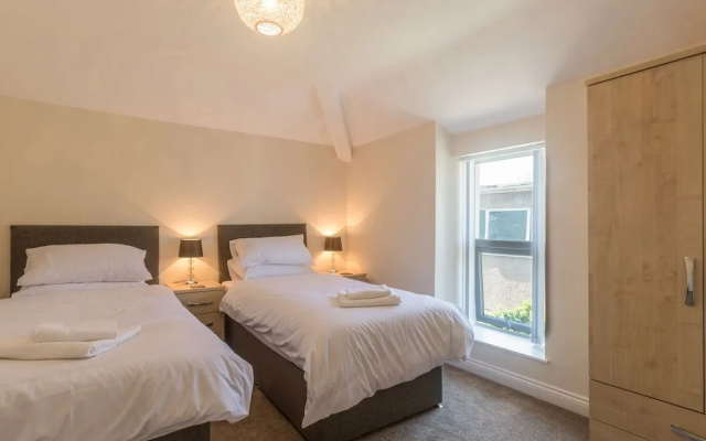 Apartment 4, 7 St Anns Apartments