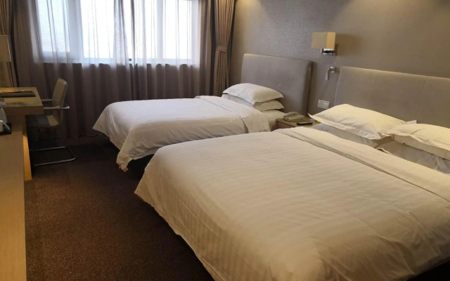 New Dynasty Hotel In Kaifeng China From None Photos - 