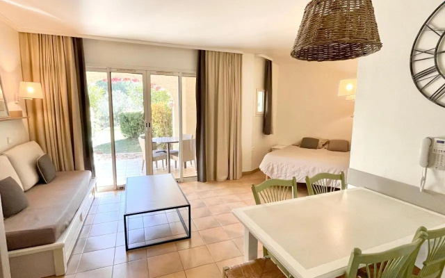 Grand studio Golf de Pont Royal