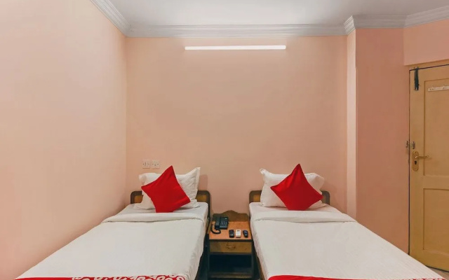 OYO 23191 Flagship Hotel Raj Madan Ameerpet