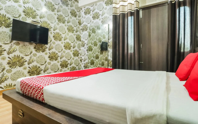 Hotel President By OYO Rooms