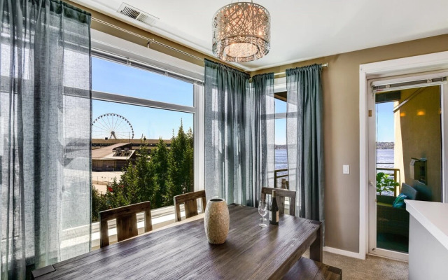 Emerald City Waterfront Retreat - Two Bedroom Condo