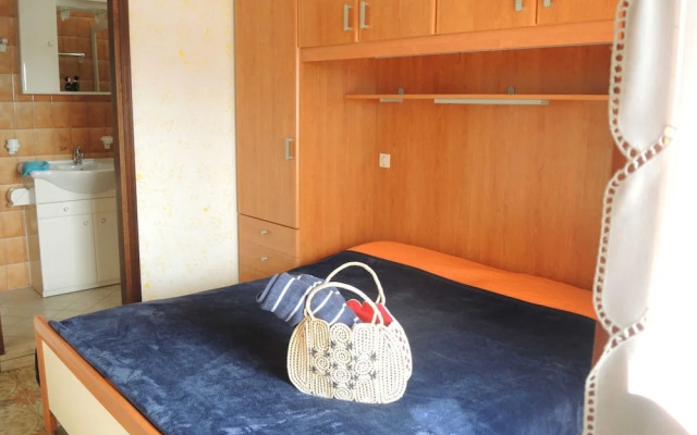 Nice Flat With Terrace-beahost