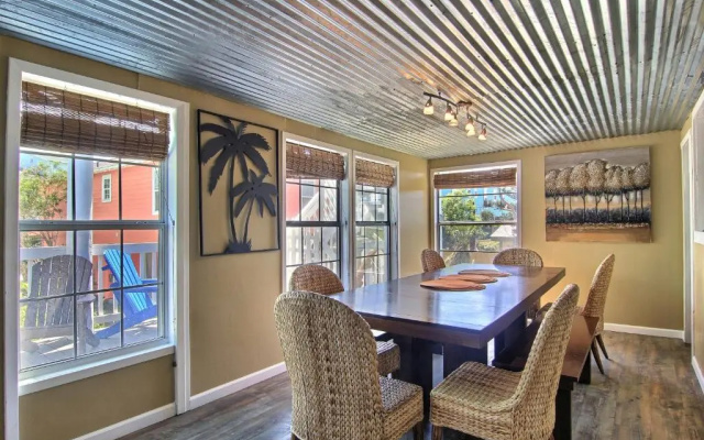 4 Palms by Silver Sands Vacation Rentals