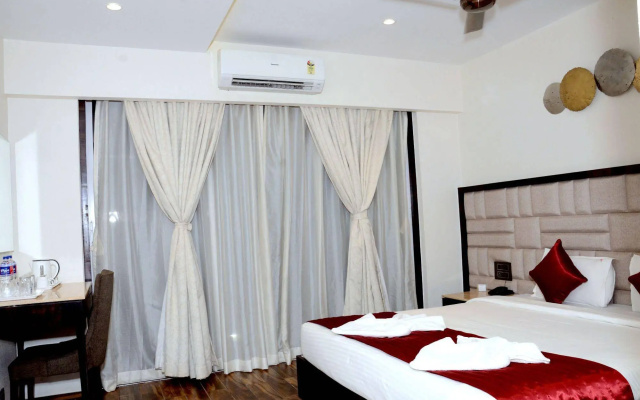 Hotel Supreme Grande