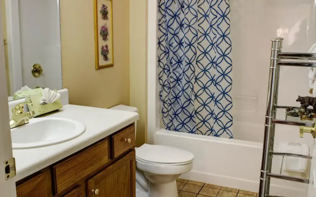 Whispering Pines 324